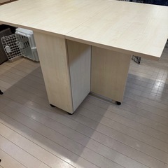 収納付きダイニングテーブル 折りたたみの画像