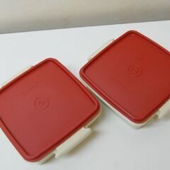 TUPPER WARE スモールデュエット 2個セット レッド×ベージュ 幅19×奥16.5×高6cm 保存容器  タッパーウェア  札幌市 清田区 平岡の画像