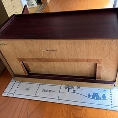 テレビボードの画像