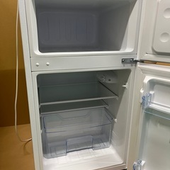 【お取引き決定】コンパクト冷蔵庫（2ドア）の画像