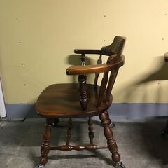 木製チェアの画像