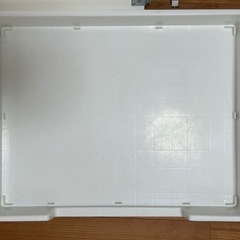 ミニキャットケージと猫用トイレの画像