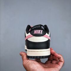新品未使用 Nike Dunk Low  ナイキ ダンク ロー スニカーの画像