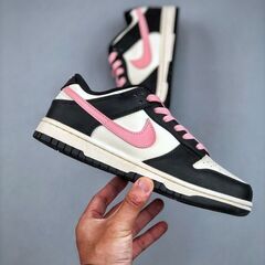 新品未使用 Nike Dunk Low  ナイキ ダンク ロー スニカーの画像