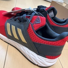 新品未使用adidasアディダス25㎝スニーカーの画像