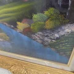 豪華な額の山脈＆河川風景の油絵　額のサイズ  巾５５５ｍｍ 高さ６３０ｍｍ 奥行７０ｍｍ  裏側に記載がありますの画像