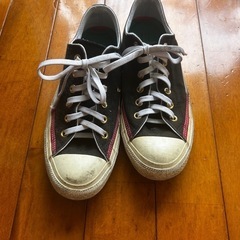 スニーカーの画像