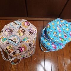 牛乳パックで作った椅子。の画像