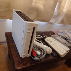 Wii 本体 リモコン ヌンチャク ソフト付きの画像
