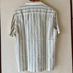 【新品未使用】ZARA 半袖シャツ　Mサイズ の画像