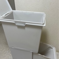 ゴミ箱の画像