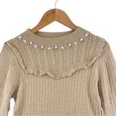 美品 axes femme アクシーズファム ビジュー オールシーズン 長袖ニット ポリエステル ベージュ レディース M【古着】【中古】【送料無料】の画像