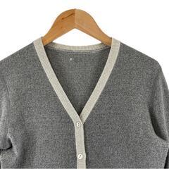 美品 ノーブランド  カシミヤ100% ライン 秋冬 AW カーディガン カシミヤ グレー レディース【古着】【中古】【送料無料】の画像
