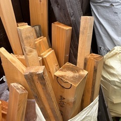 【お話中】薪用木材　15キロ　800円の画像