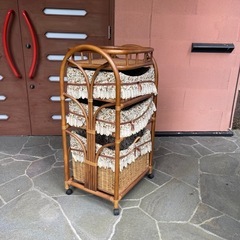 籐家具 ラタン 収納ラックの画像