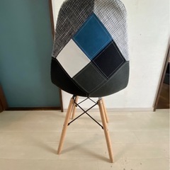 カッコいい椅子　ジャンク　青系パッチワーク の画像