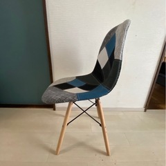 カッコいい椅子　ジャンク　青系パッチワーク の画像