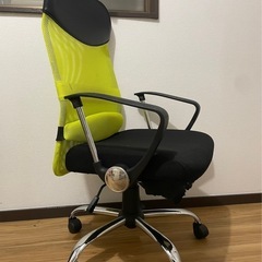 オフィスチェアの画像