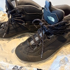 登山靴　
ノースフェイス　トレッキングシューズの画像