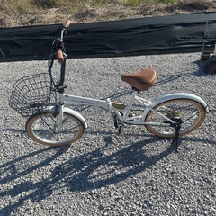 折りたたみ自転車の画像