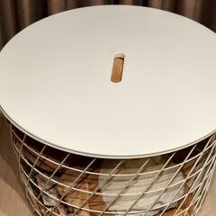 IKEA リビングテーブル 収納付きの画像