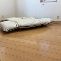 ロウソファー　の画像
