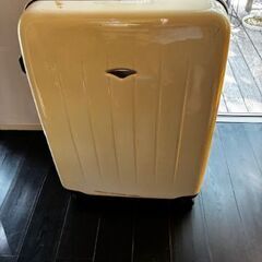 キャリーケースの画像