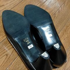 パンプス／REINE／黒色／訳あり／日本製／リボンの画像