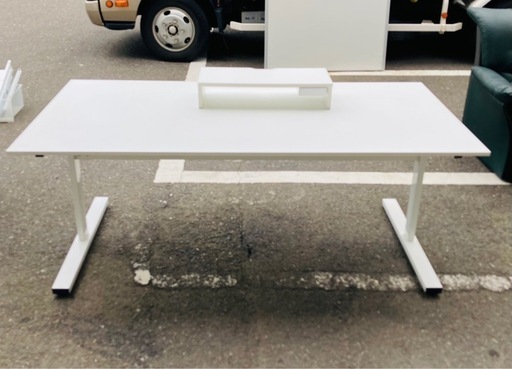 値下げ　ミーティングテーブル　オフィステーブル　PCテーブル　PC台付き　横幅180cm　オフィス家具