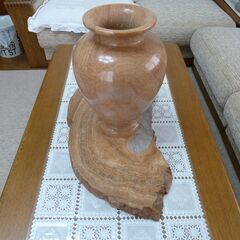 差し上げます　壺(花瓶)　鍾乳石製の画像