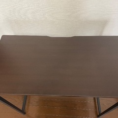 テーブルデスクの画像