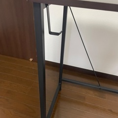 テーブルデスクの画像