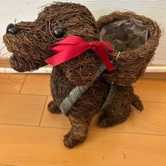 犬のプランター置きの画像