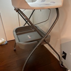 【美品】オムツ替え台の画像