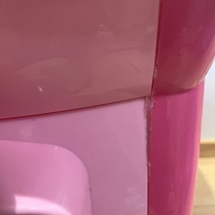 ピンクのおままごとキッチンの画像