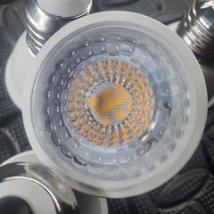 ６個セット LEDスポットライト E26 口金 LED電球 6W 100-240V 2700Kの画像