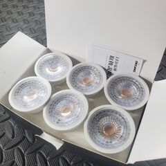 ６個セット LEDスポットライト E26 口金 LED電球 6W 100-240V 2700Kの画像