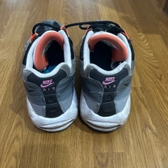 NIKEエアーマックスの画像
