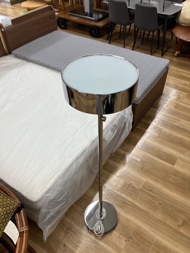 【軽トラ90分貸し出しサービス】IKEA フロアスタンド　STOCKHOLM