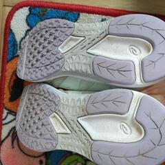 キッズ🌼スニーカー👟💚19センチの画像