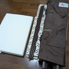 ベビーベッドの画像