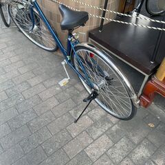 リサイクルショップどりーむ荒田店　No420 自転車　シティサイクル　２７インチ　ギア切り替え付き♪　ライト付き♪　メタリックブルー／シルバーの画像