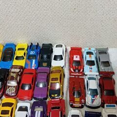ホットウィールなど　ミニカー５６台セットの画像