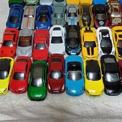 ホットウィールなど　ミニカー５６台セットの画像