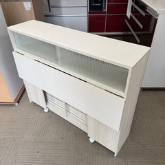 【超美品‼️】ぼん家具 120cm幅カウンターテーブル キッチンカウンター 食器棚 収納家具 木目調ホワイト♪の画像