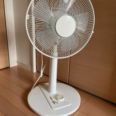 【無料】扇風機　美品　ニトリ　タイマー付きの画像