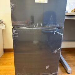 ※値引き※【東京都 江東区 受け渡し】購入から1年未満、MAXZEN マクスゼン JR087ML01WH ホワイト [冷蔵庫 (87L・右開き)]の画像