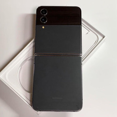 Android Galaxy Flip 4｜128gb｜SIMフリーの画像