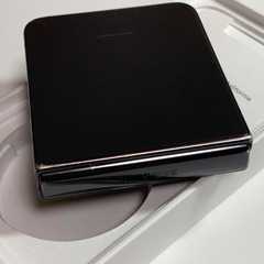 Android Galaxy Flip 4｜128gb｜SIMフリーの画像