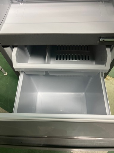ジャングルジャングル貝塚店 126L冷蔵庫 AQUA AQR-13M 2022年製  2ドア冷蔵庫 シルバー 貝塚市 中古 リサイクル